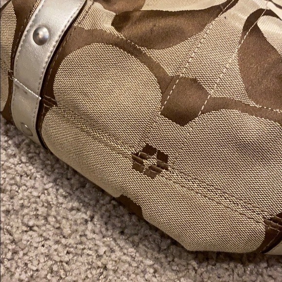 Coach Signature shoulder Handbag Brown Silver - Picture 7 of 16